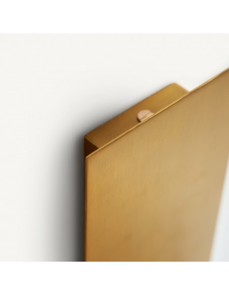 LÁMPARA DE PARED
